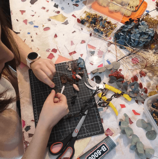 DIM.07 Septembre 11H-13H • Atelier Barrette fleurie