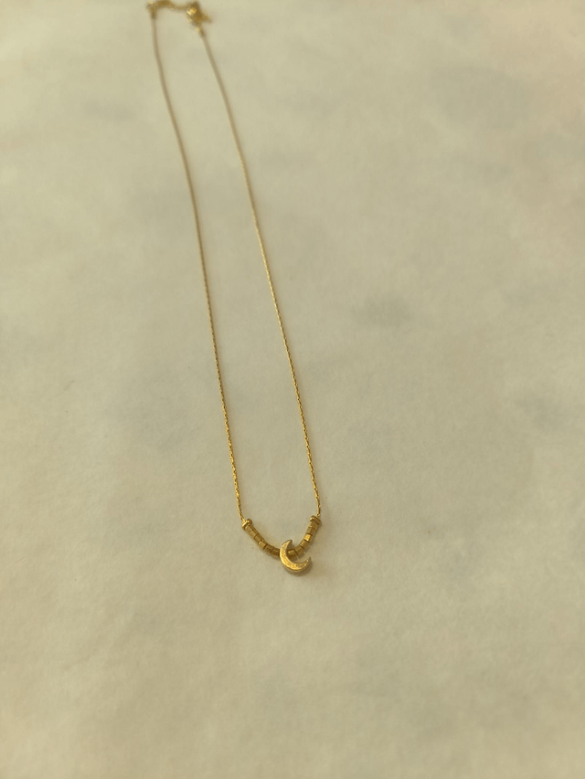 Collier fin lune