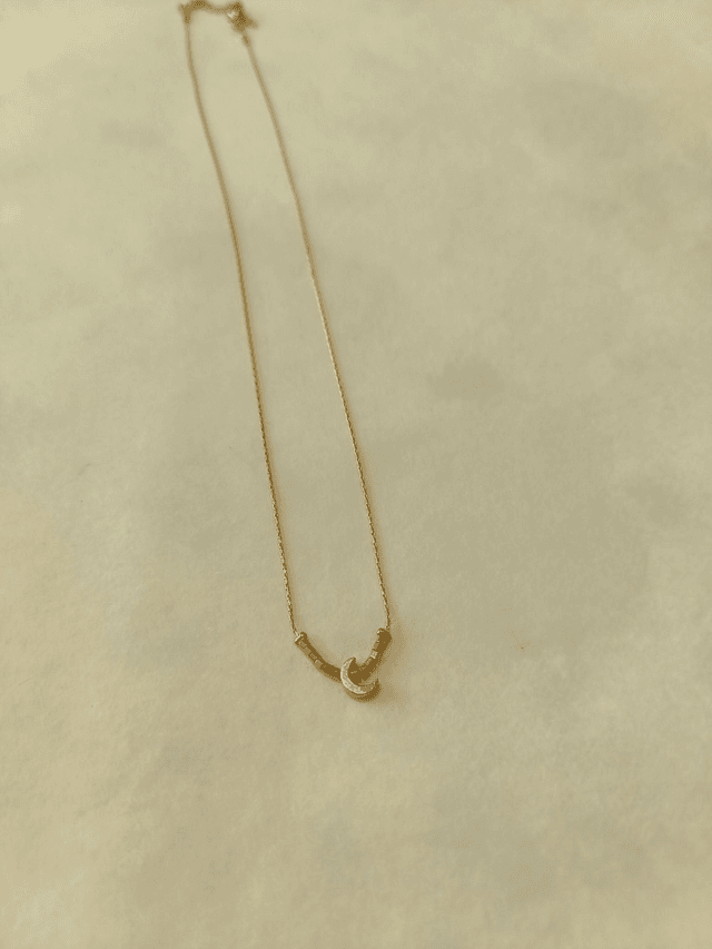 Collier fin lune